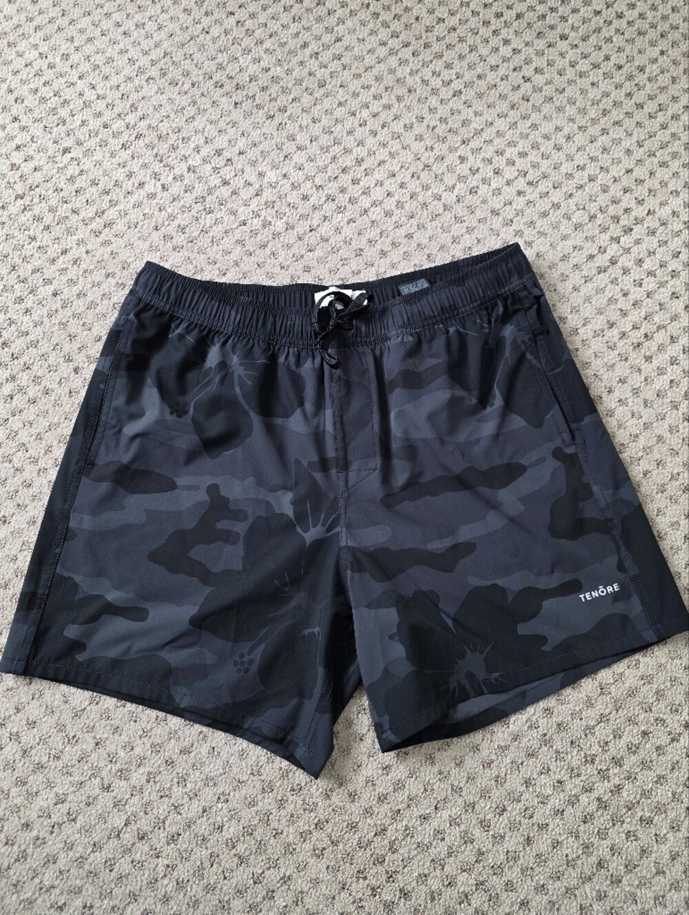 Tenore Print Day Short Black Aloha Camo